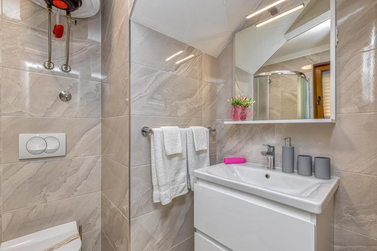 Rooms Nilda Musalez المظهر الخارجي الصورة